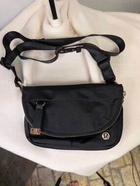 Lululemon All Night Festival Bag Micro 2L Black Gold Hardware Crossbody Purse